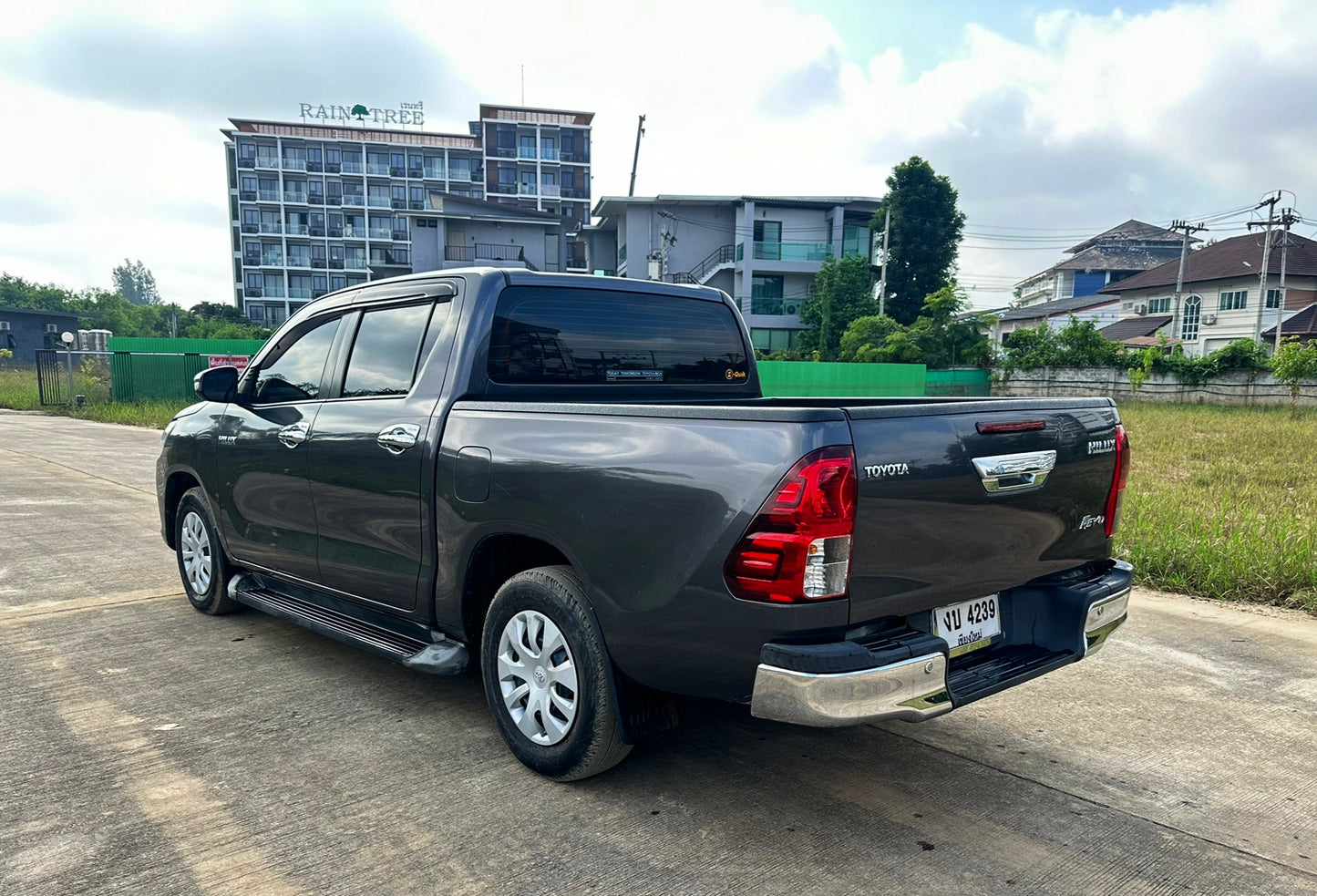 Toyota Hilux Revo 4dr Double Cab Auto 2.4J Plus