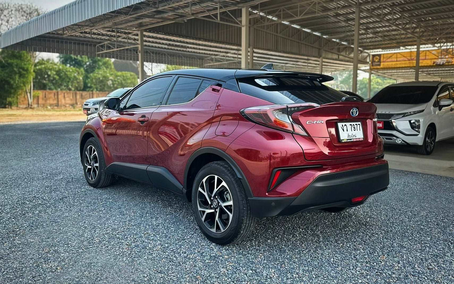 Toyota CHR 1.8 HV HYBRID TOP 2019  ปี 2019