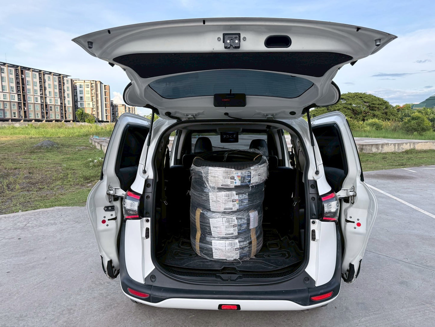 TOYOTA SIENTA 1.5V AT ปี 2017