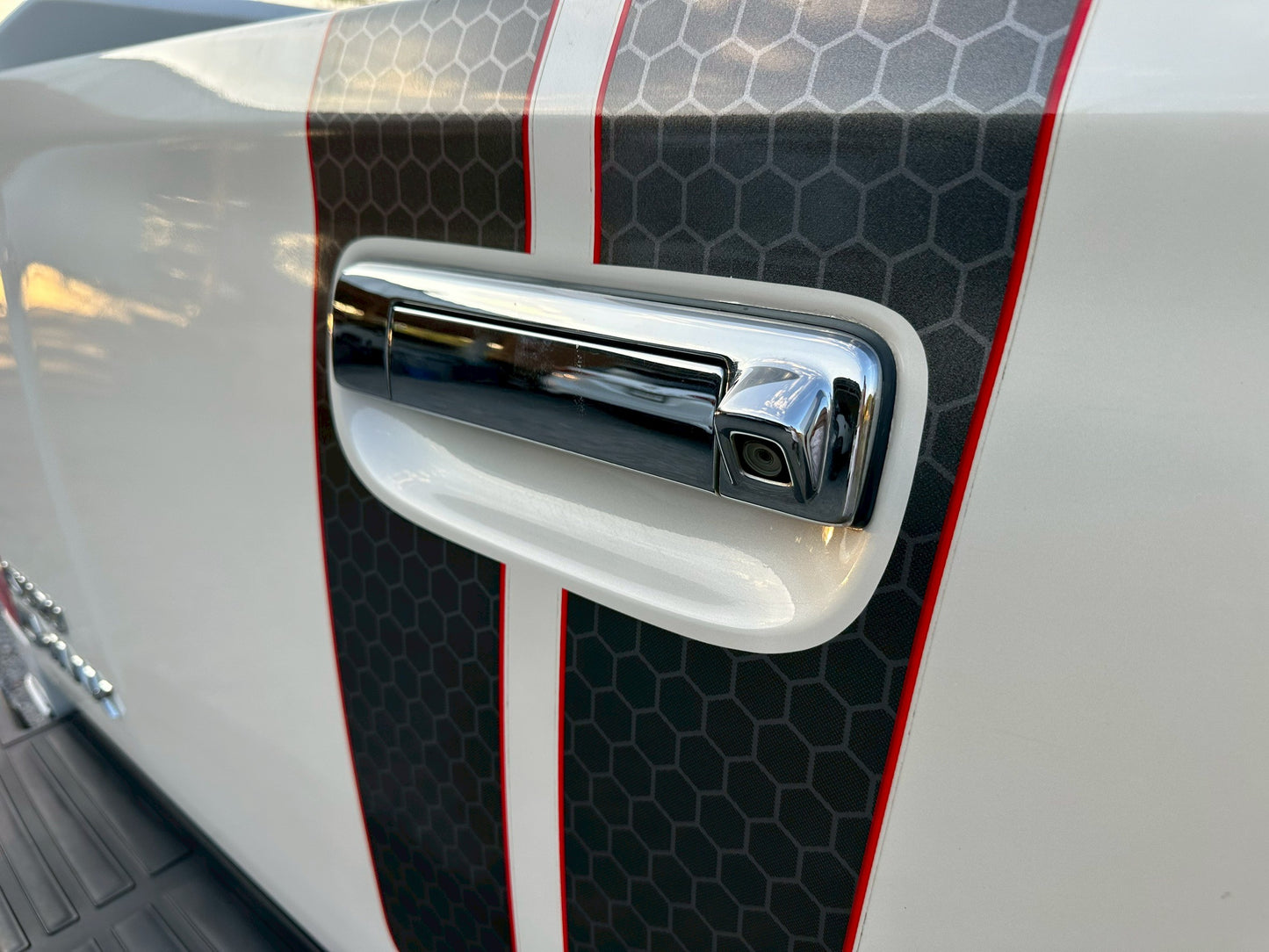 ISUZU D-MAX All New Double Cab X-Series
2.5 Z-Prestige DDI-VGS เกียร์ออโต้

ปี 2012 / 2556