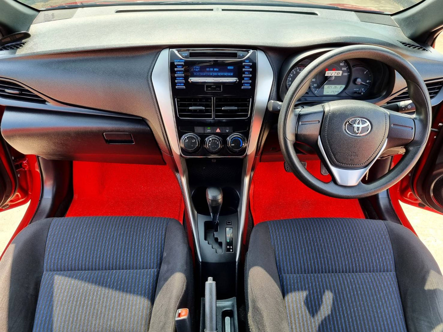 toyota yaris 2019 auto