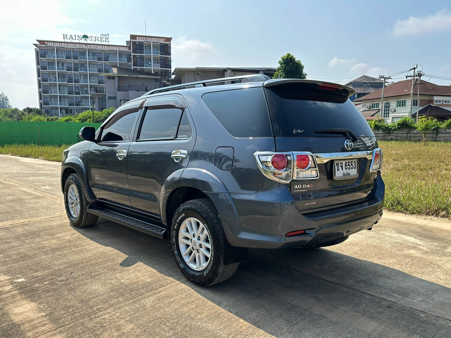 FORTUNER 3.0 V Auto 4WD
ปี 2011/2554