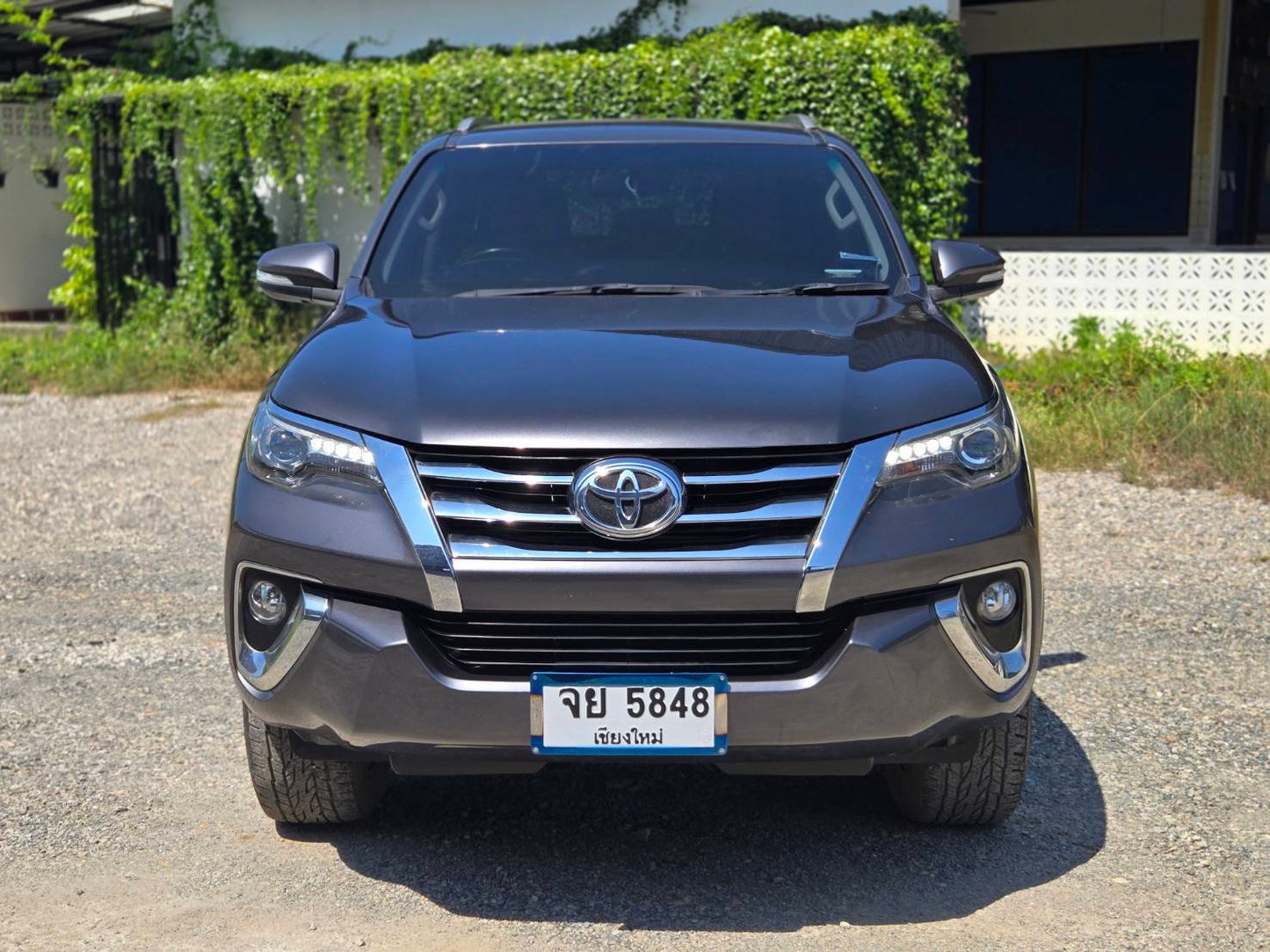 Fortuner 2.8 V VNT 4WD ปี 2017/2560 Option