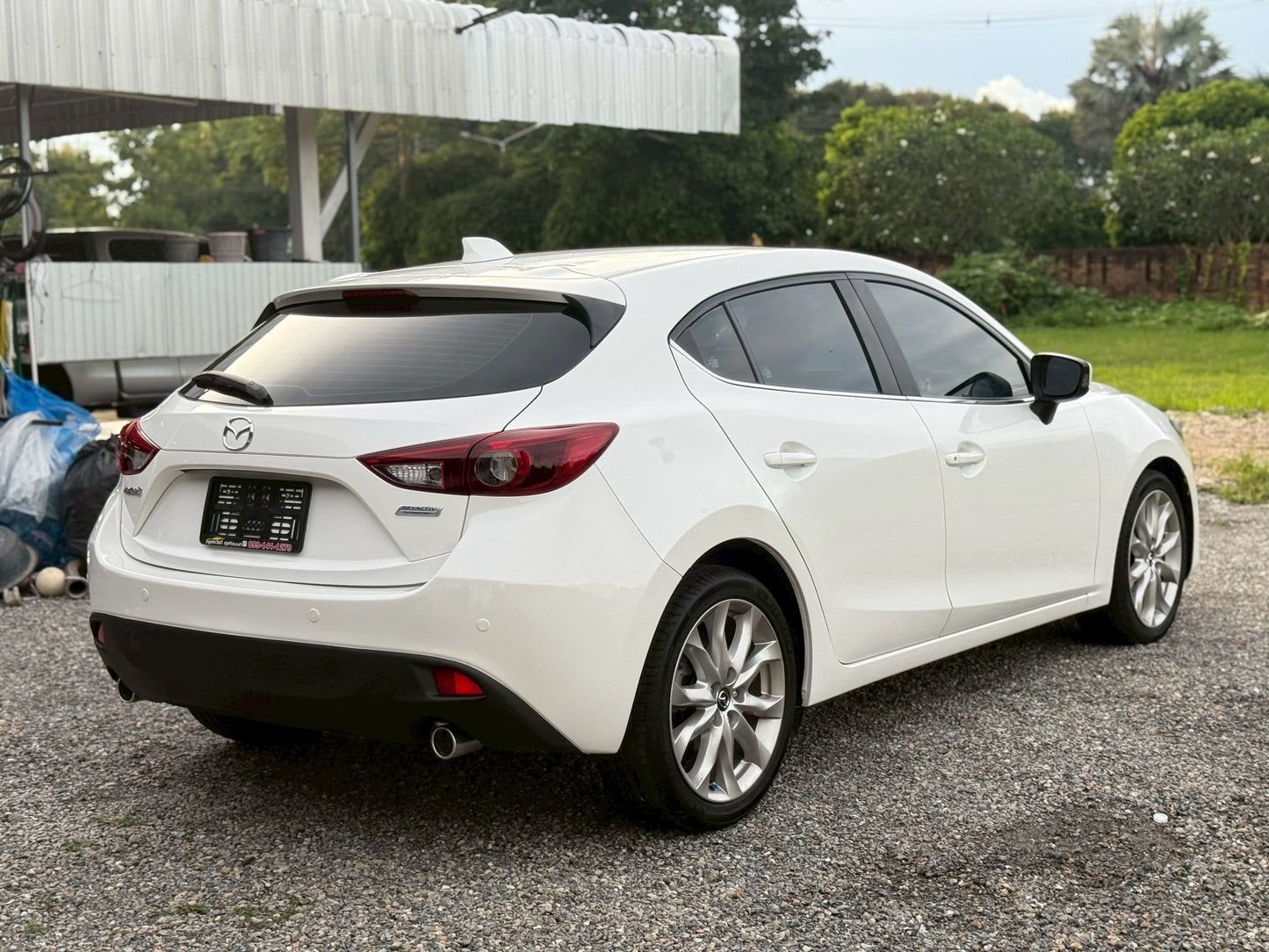 Mazda 3 Skyactive 2.0 S Sport hatchback 2014
