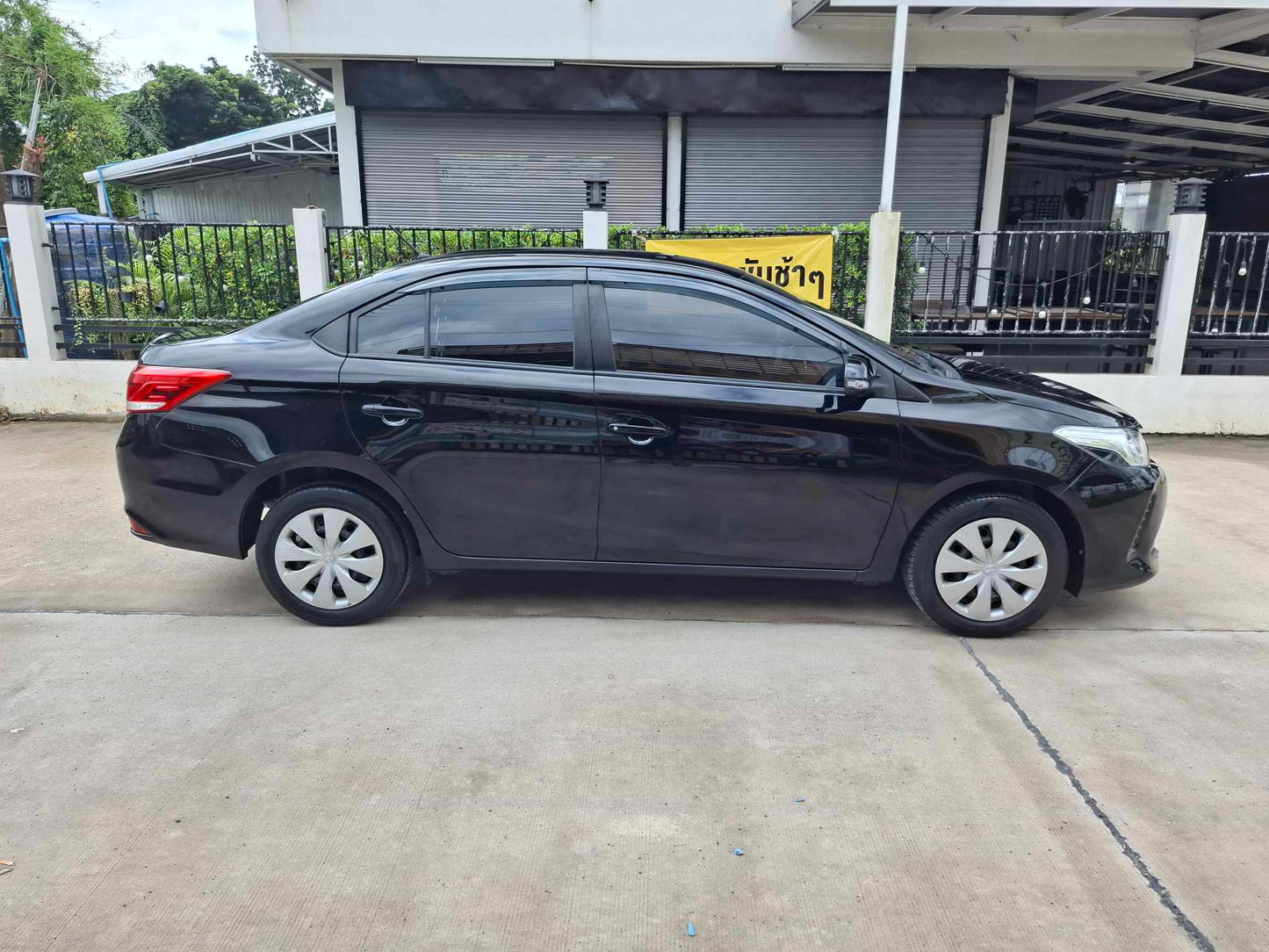 Toyota vios 1.5 j ปี 2018