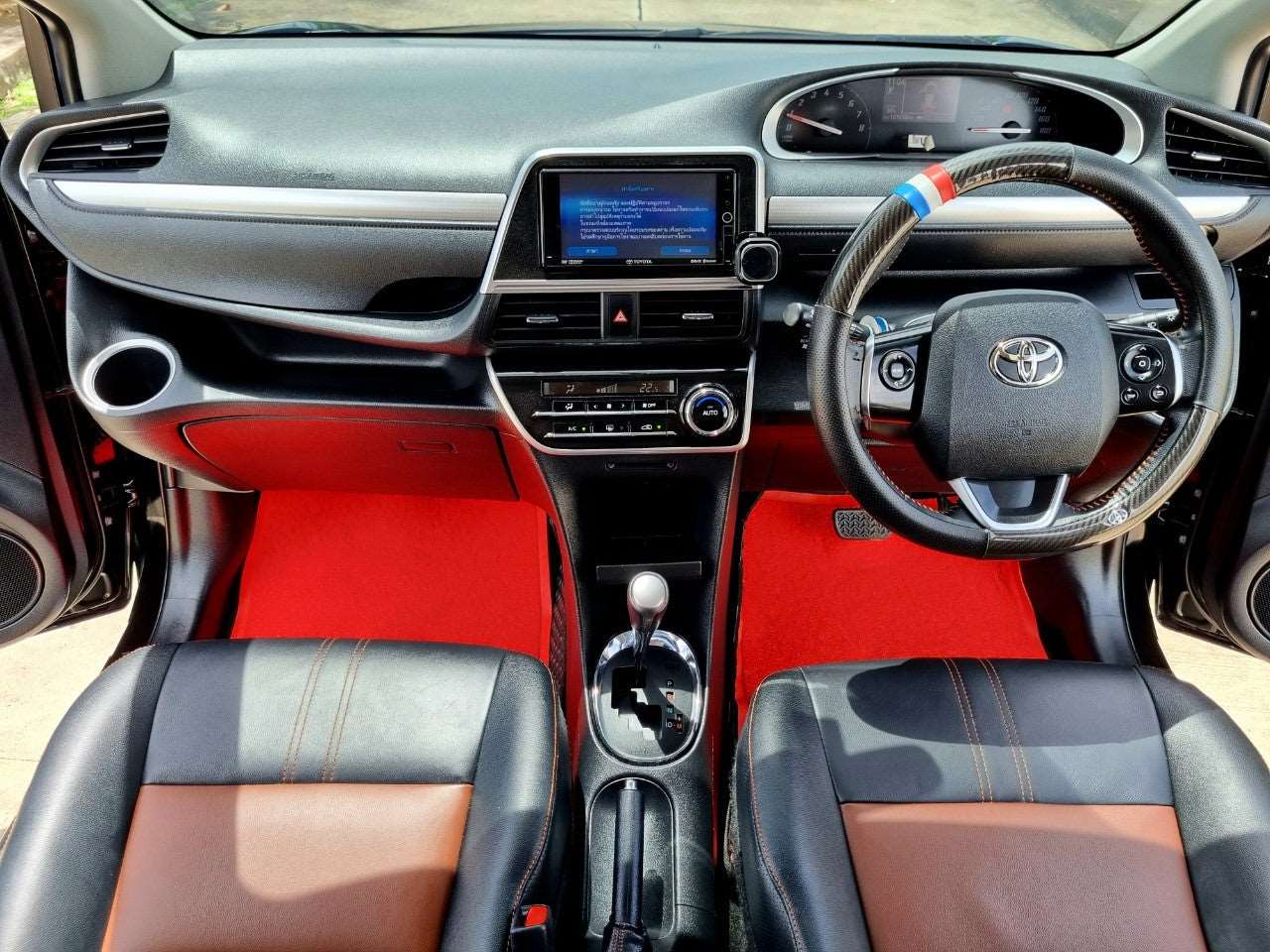 Toyota Sienta V Auto ตัวท็อป ปี 2560