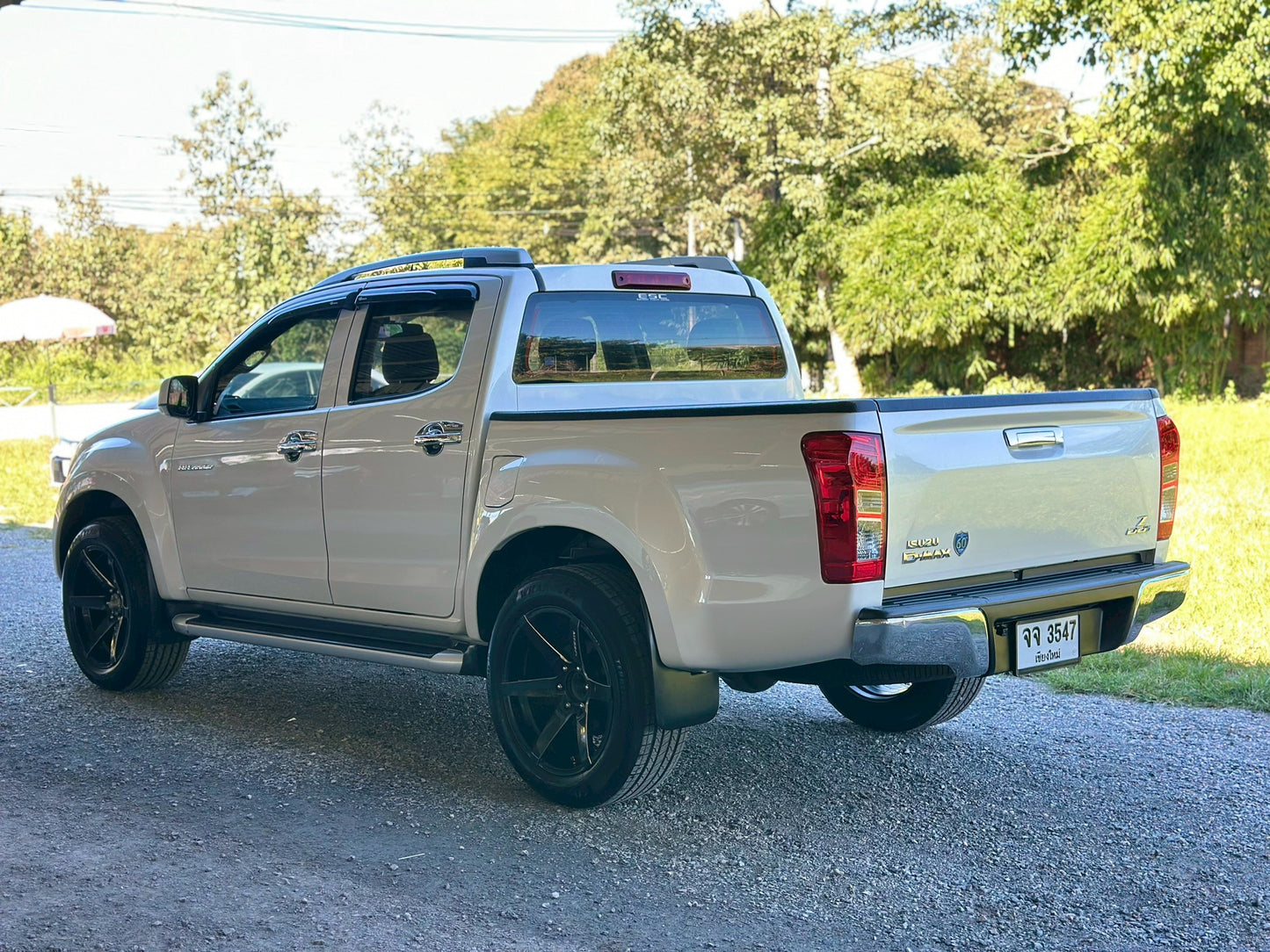 ISUZU D-MAX Hi-LANDER Blue power CAB-4 1.9 Z-Ddi (MNC)A/T 2017 / 2560