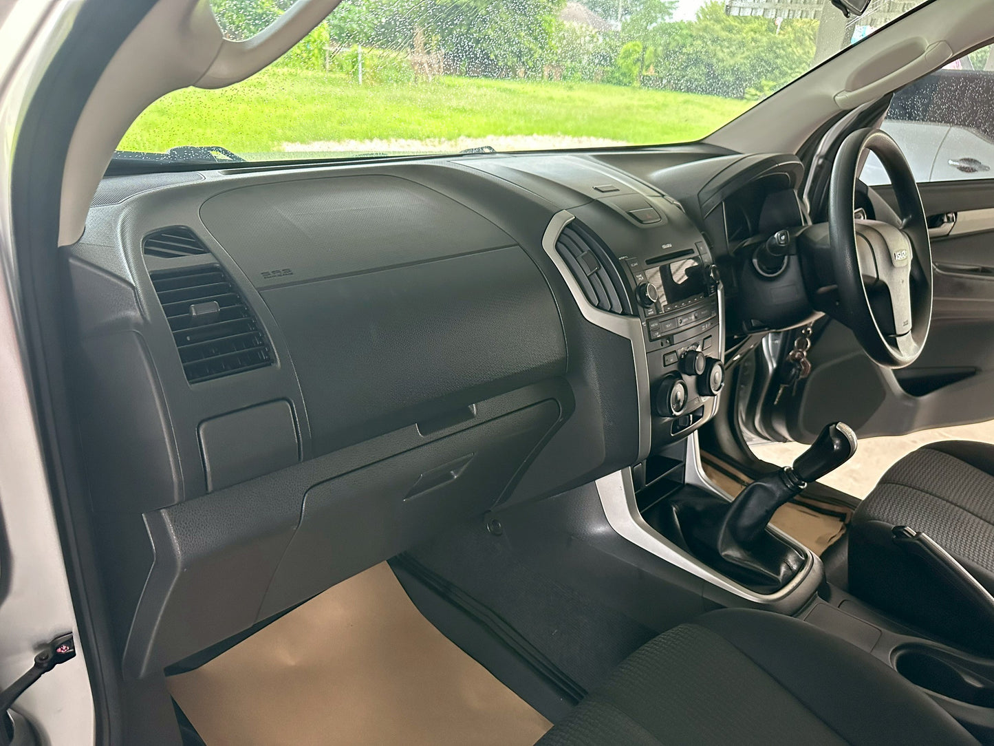 ISUZU All NEW DMAX CAB 2.5 DDI Hilander 2015