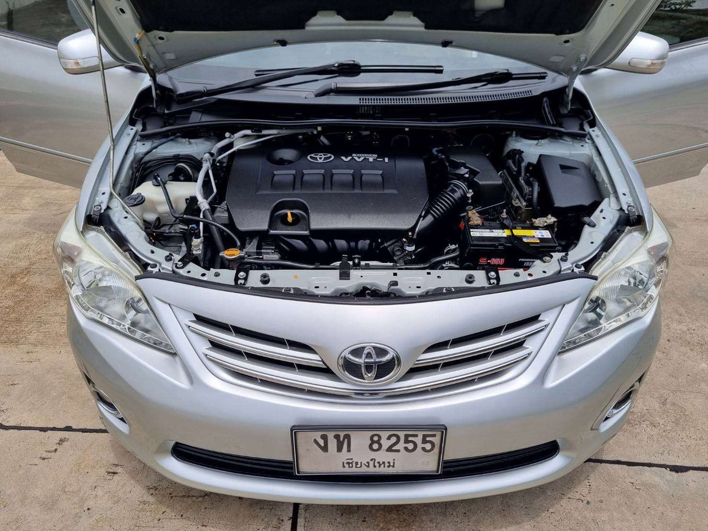 Toyota Corolla Altis 1.6 G ปี 2557 สีบรอนซ์ เกียร์ออโต้