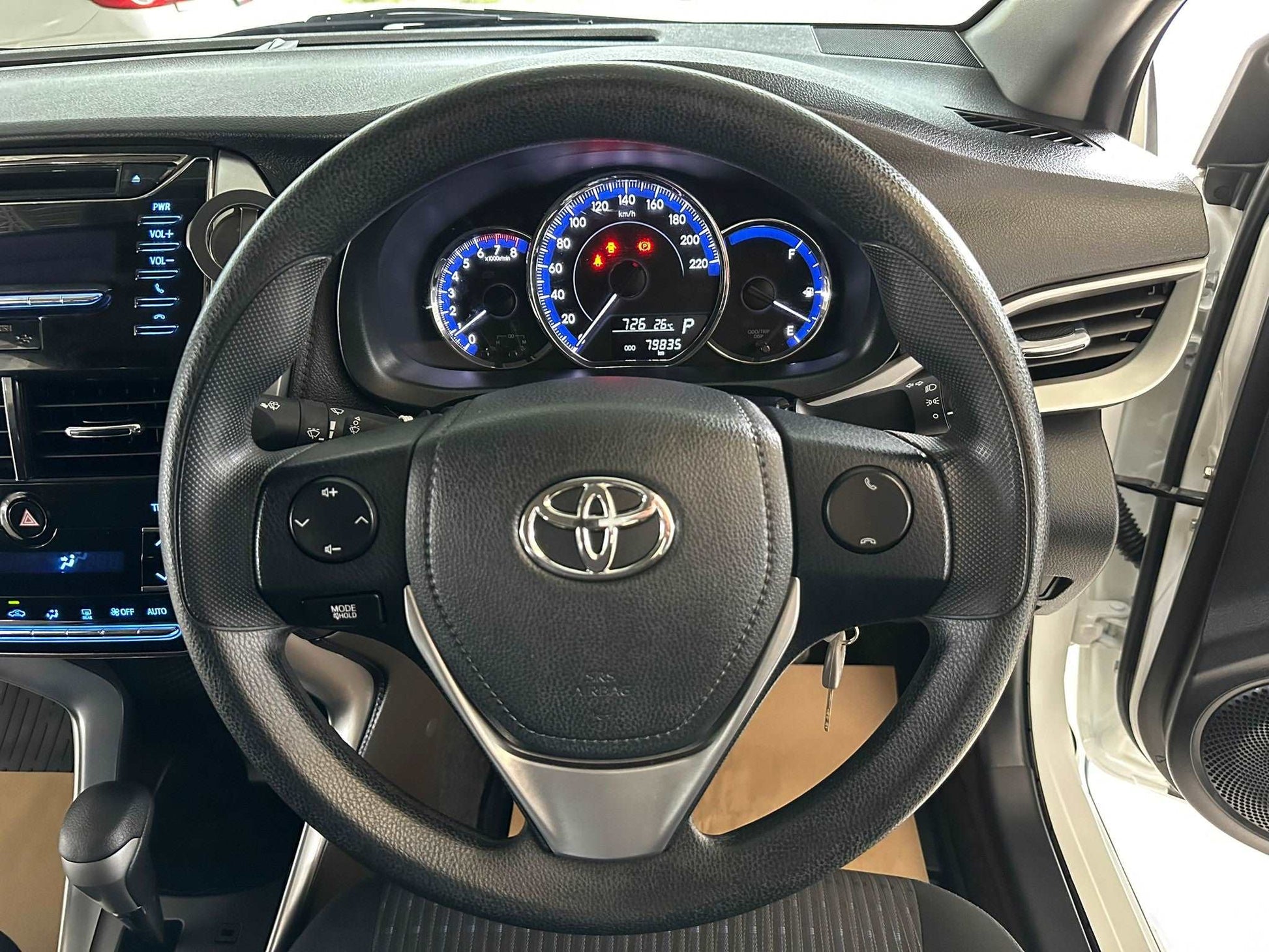 Toyota Yaris Ativ 1.2 E ออโต้ ปี 2017 จด 2018