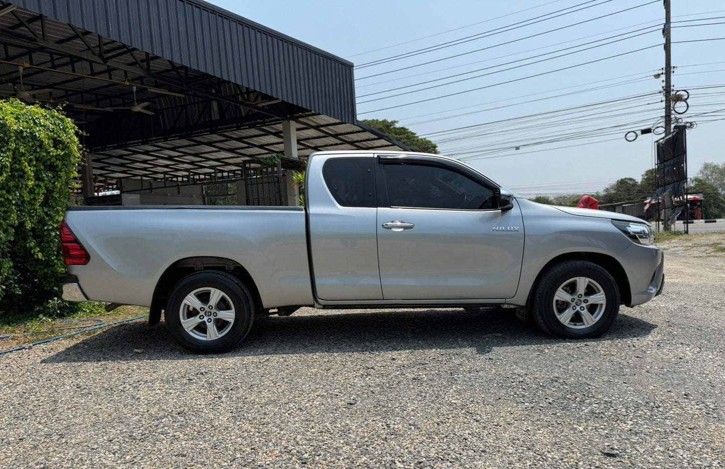 "Toyota Revo cab 2.4E m/t 2018/2561" (เกียร์ธรรมดา)
