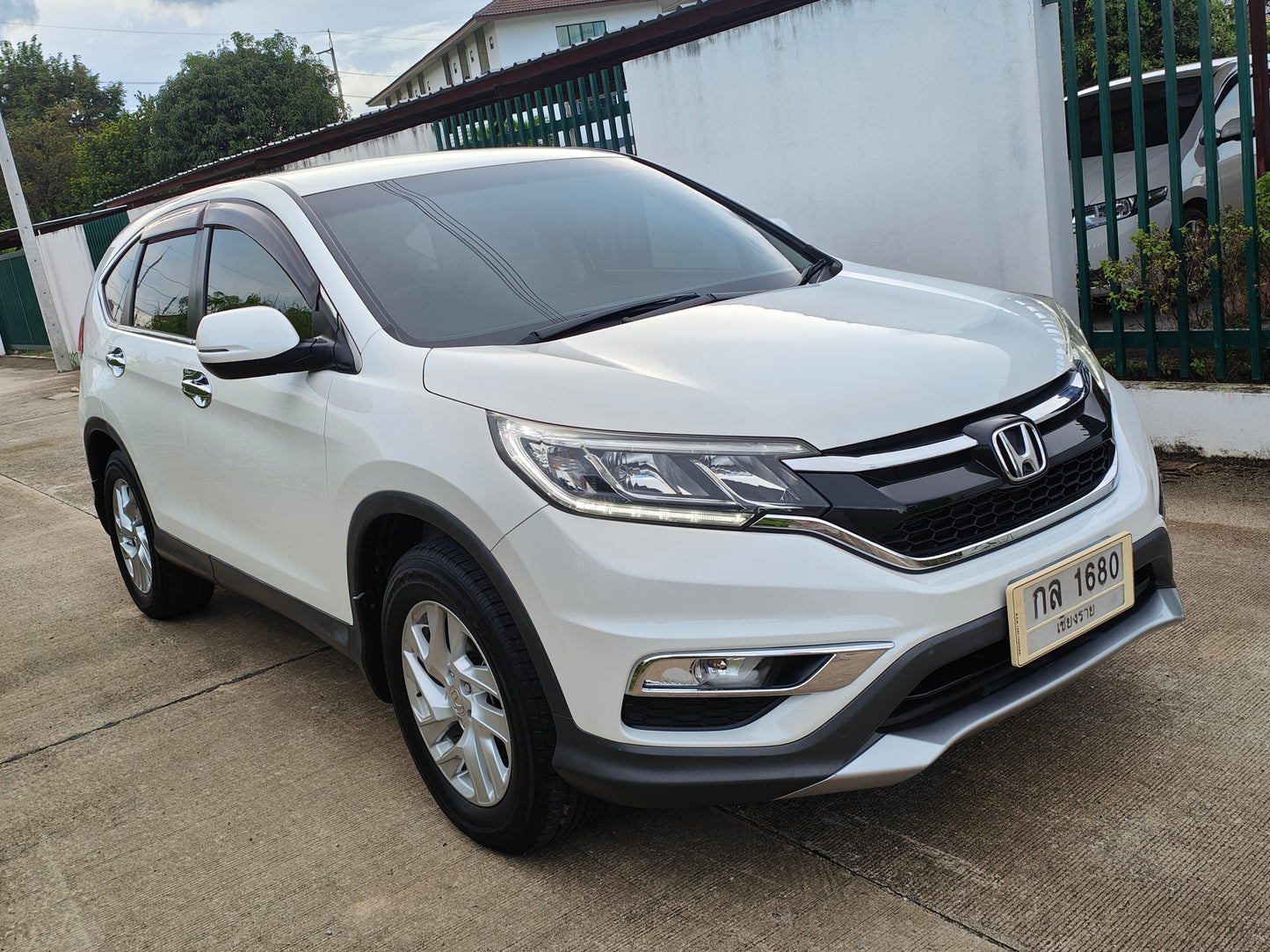 Honda CR-V 2.0 E 4WD ปี 2016 (รถมือเดียว)
SUV ขับ 4 แท้