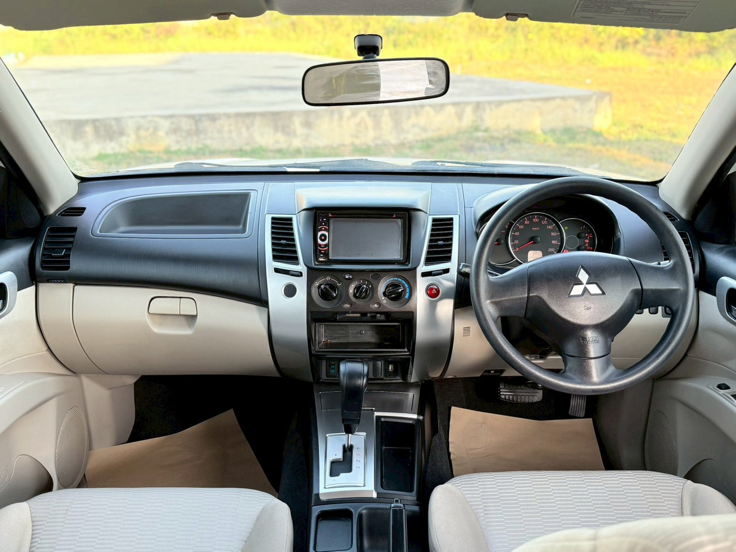 Mitsubishi Pajero Sport 2.5 GLS VG Turbo A/T ปี 2012