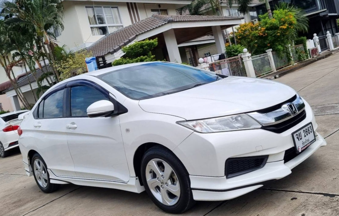 Honda City V Auto
ปี 2016 สีขาว