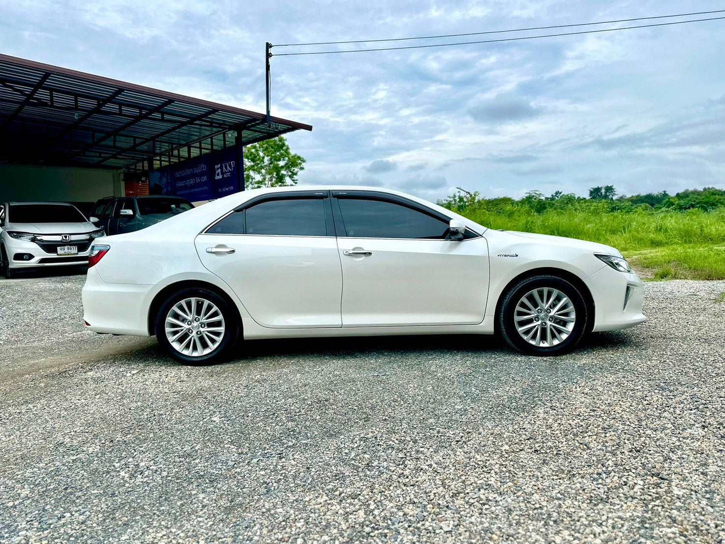 TOYOTA CAMRY 2.5 HYBRID Navigator ปี 2016 (2559) วารันตีแบตเตอรี่ถึงปี 2569