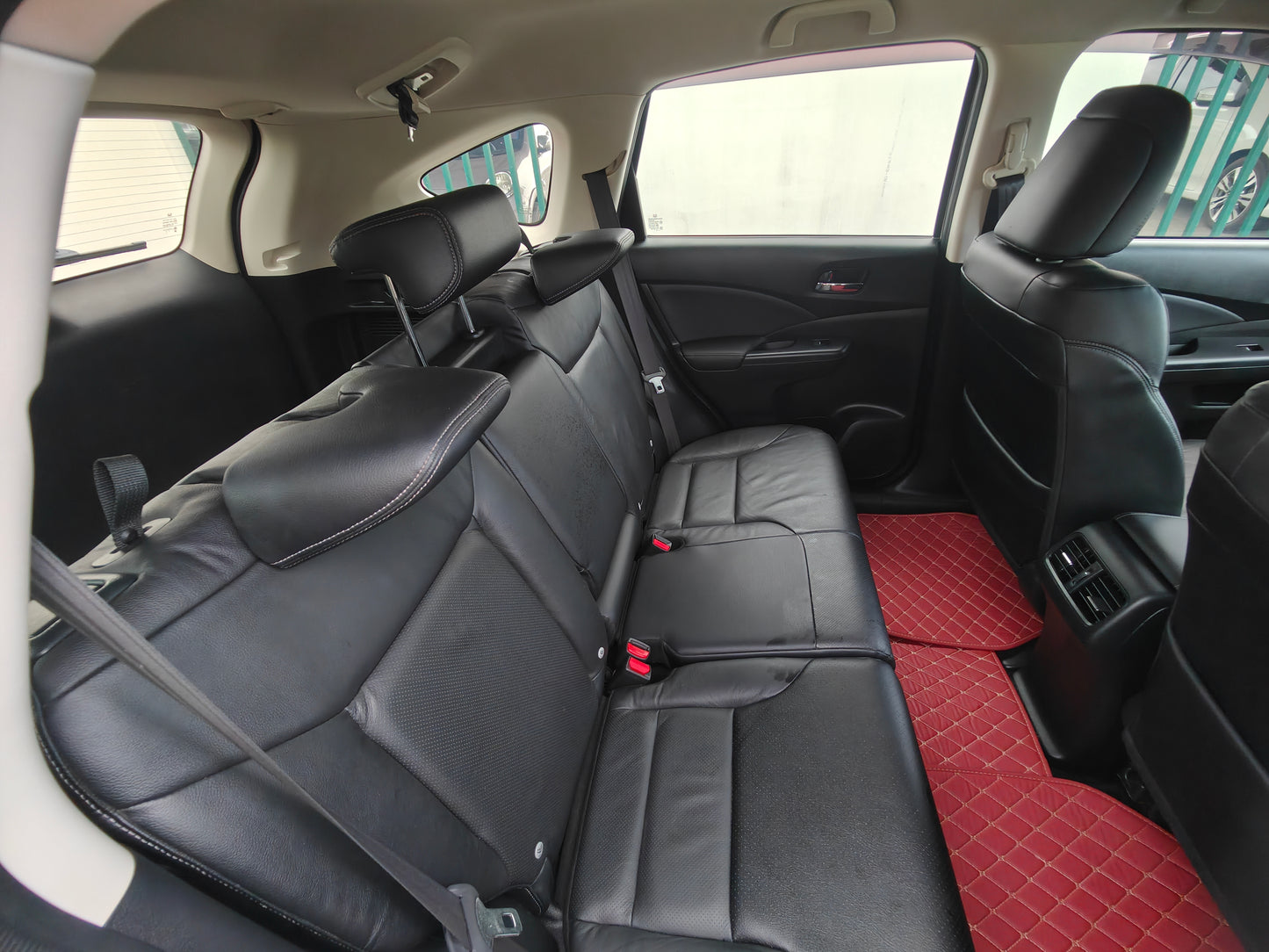 Honda CR-V 2.0 E 4WD ปี 2016 (รถมือเดียว)
SUV ขับ 4 แท้
