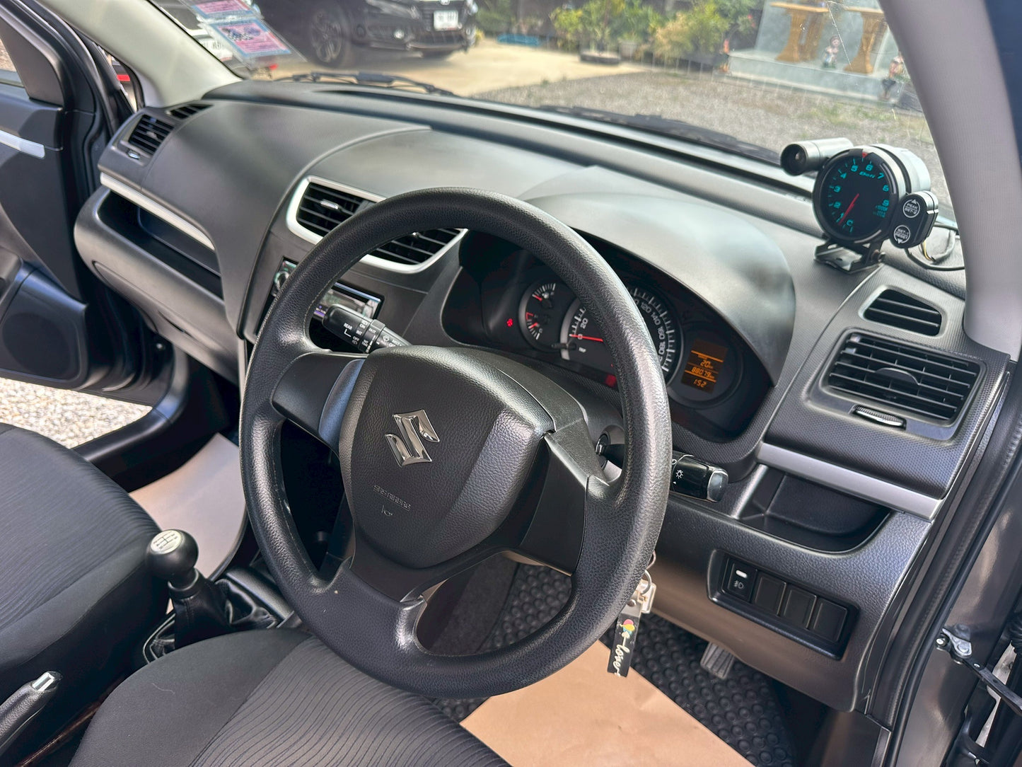 Suzuki Swift 1.25 GL เกียรธรรมดา ปี 2014/2558