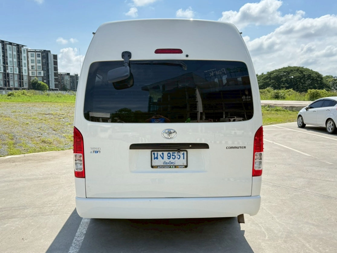 TOYOTA HIACE COMMUTER 3.0 M/T ปี(2016/ 2561 )