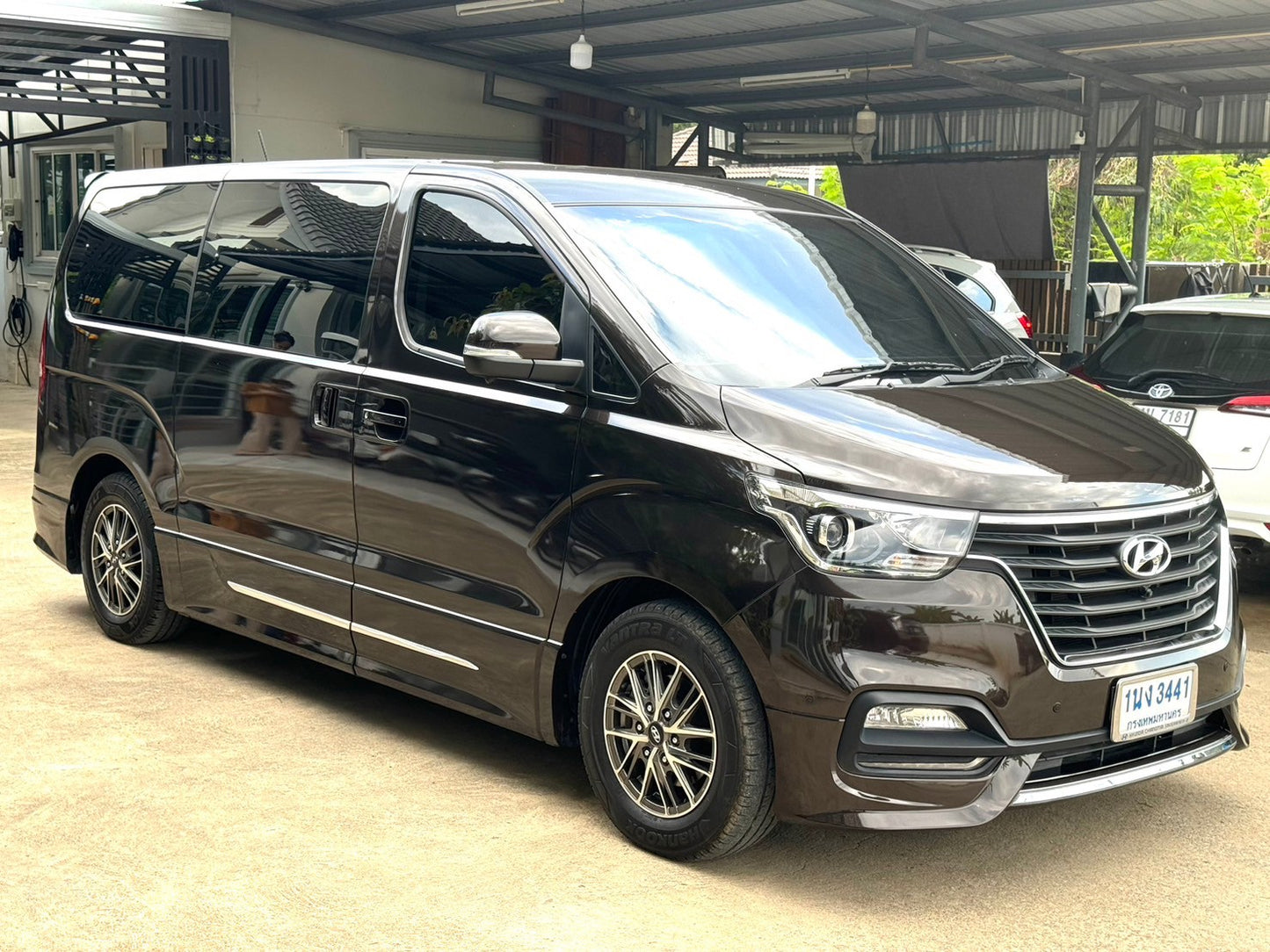 Hyundai H-1 Elite NS ปี 2022