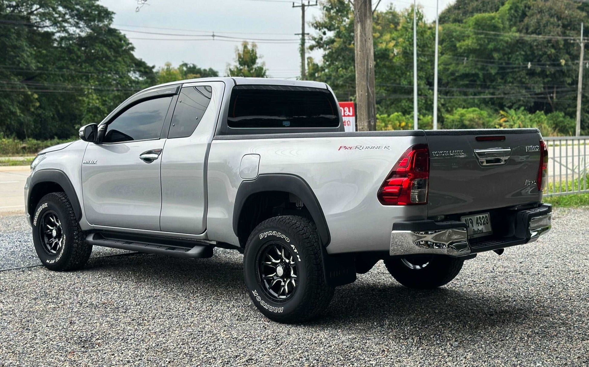 Toyota hilux revo 2.4 prerunner ปี 2019 เกียร์ธรรมดา