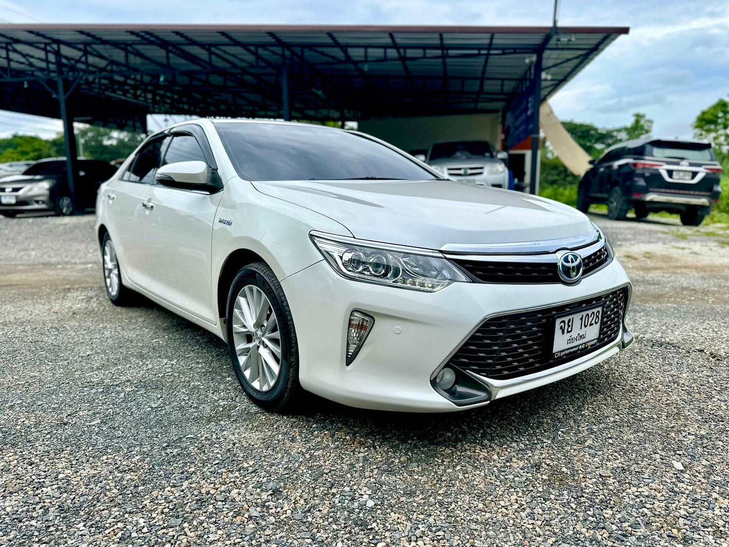 TOYOTA CAMRY 2.5 HYBRID Navigator ปี 2016 (2559) วารันตีแบตเตอรี่ถึงปี 2569