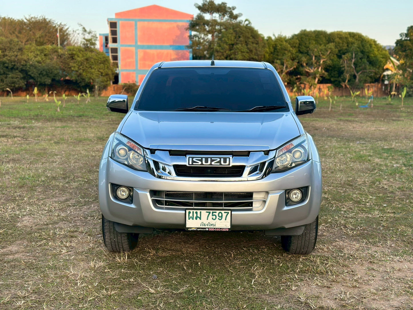 All new Dmax cab 2.5 Z-prestige DDI-VGS เกียร์ออโต้ 2012