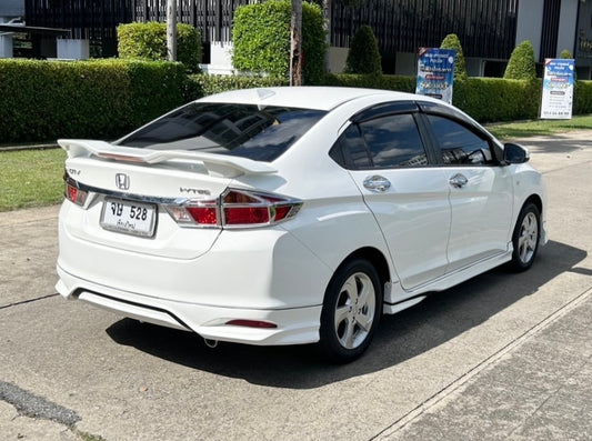 Honda City 1.5 V+  2014  สีขาว เกียร์ออโต้