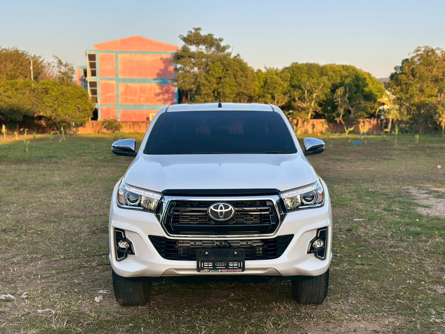 Toyota Revo Double cab 2.4 E plus Preruner 2019