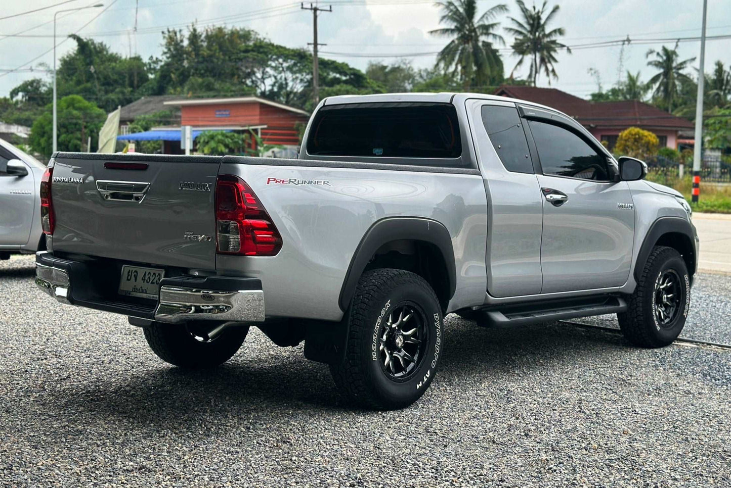 Toyota hilux revo 2.4 prerunner ปี 2019 เกียร์ธรรมดา