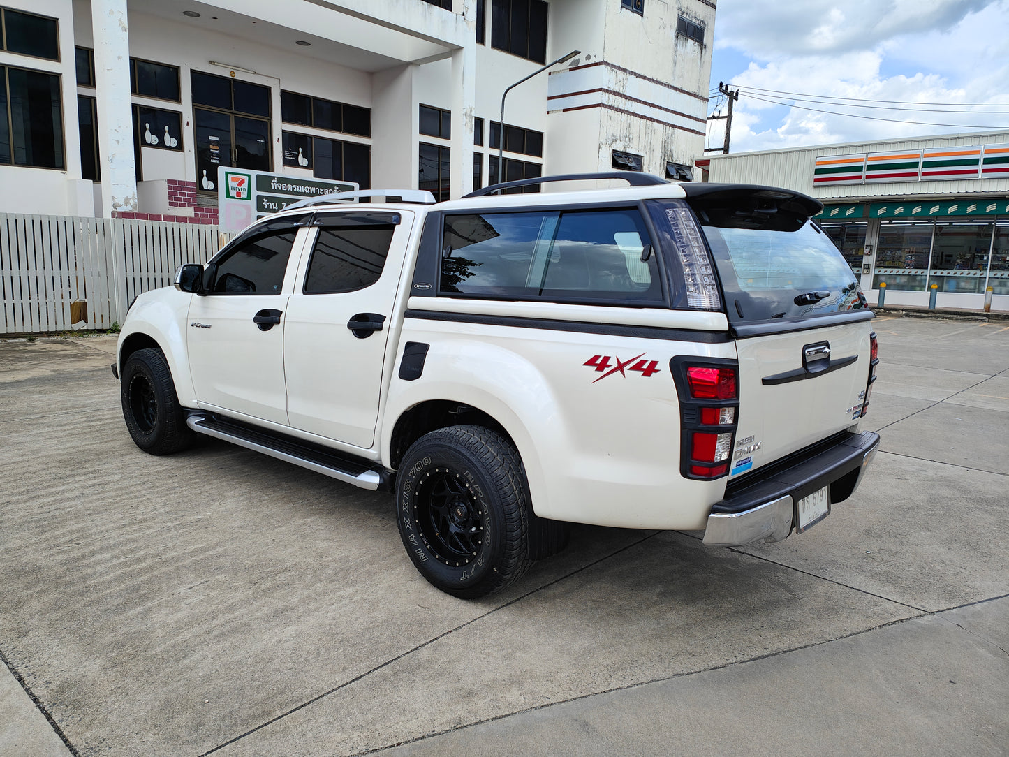 ISUZU D-MAX V-CROSS 3.0 Ddi VGS TURBO 4x4 MT ปี 2014