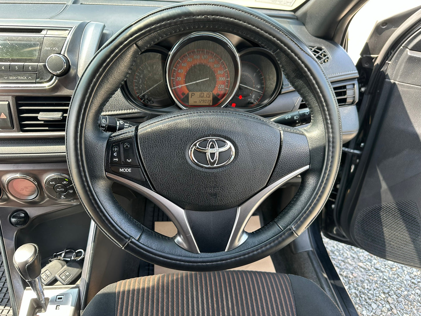 Toyota Yaris 1.2 G Top 2014