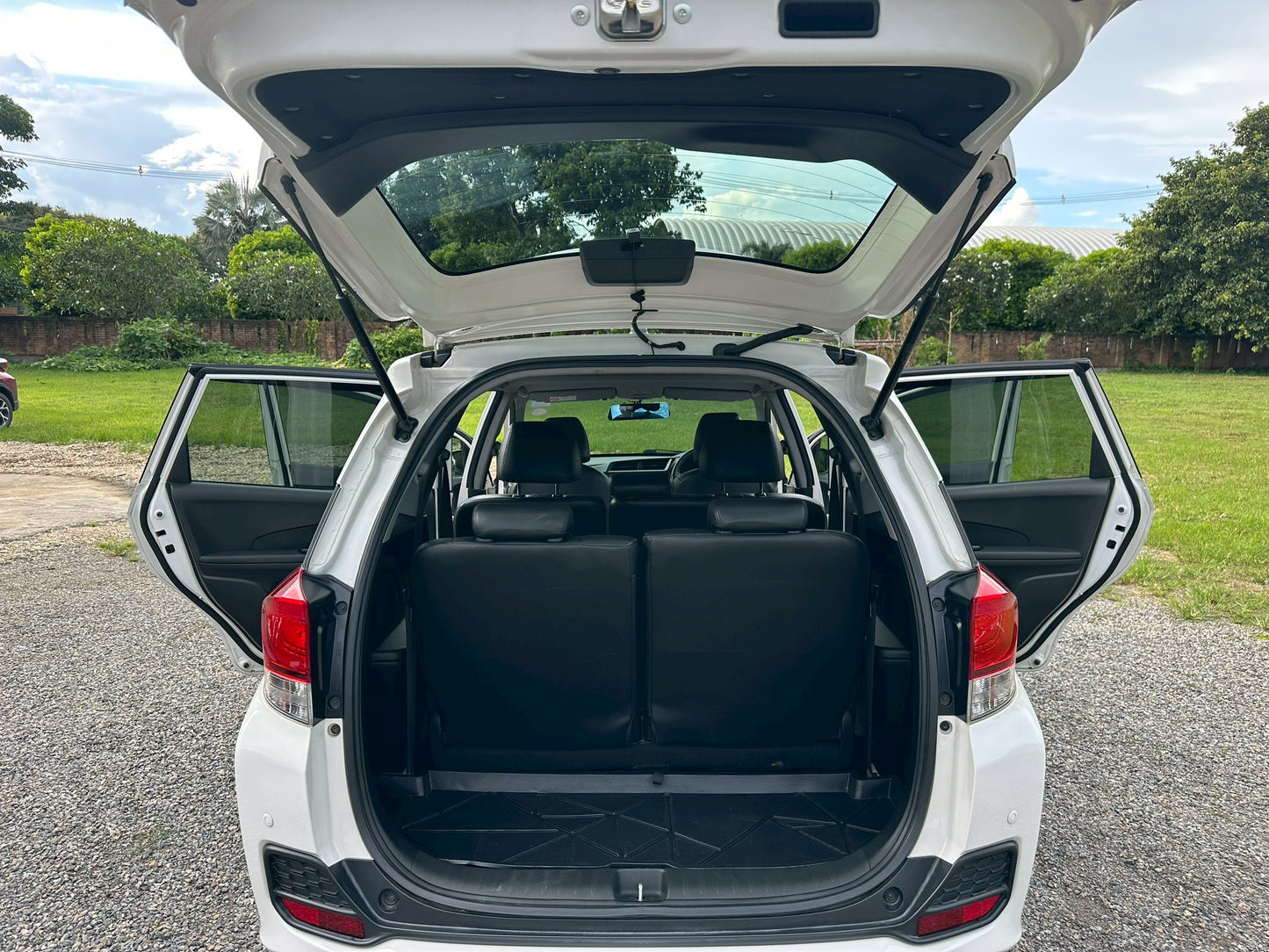 Honda Mobilio 1.5 V AUTO 2018