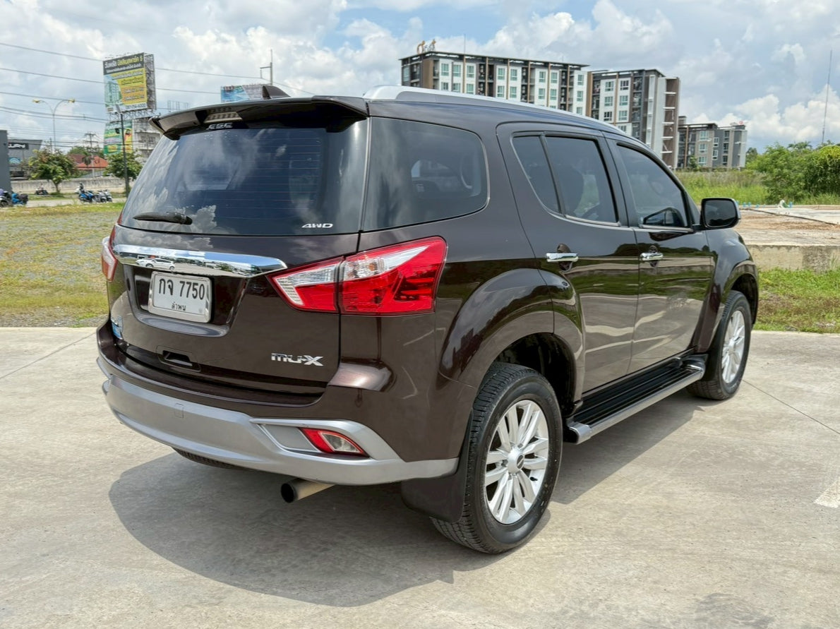 ISUZU MU-X 3.0 ออโต้ 4WD ปี 2017/2560