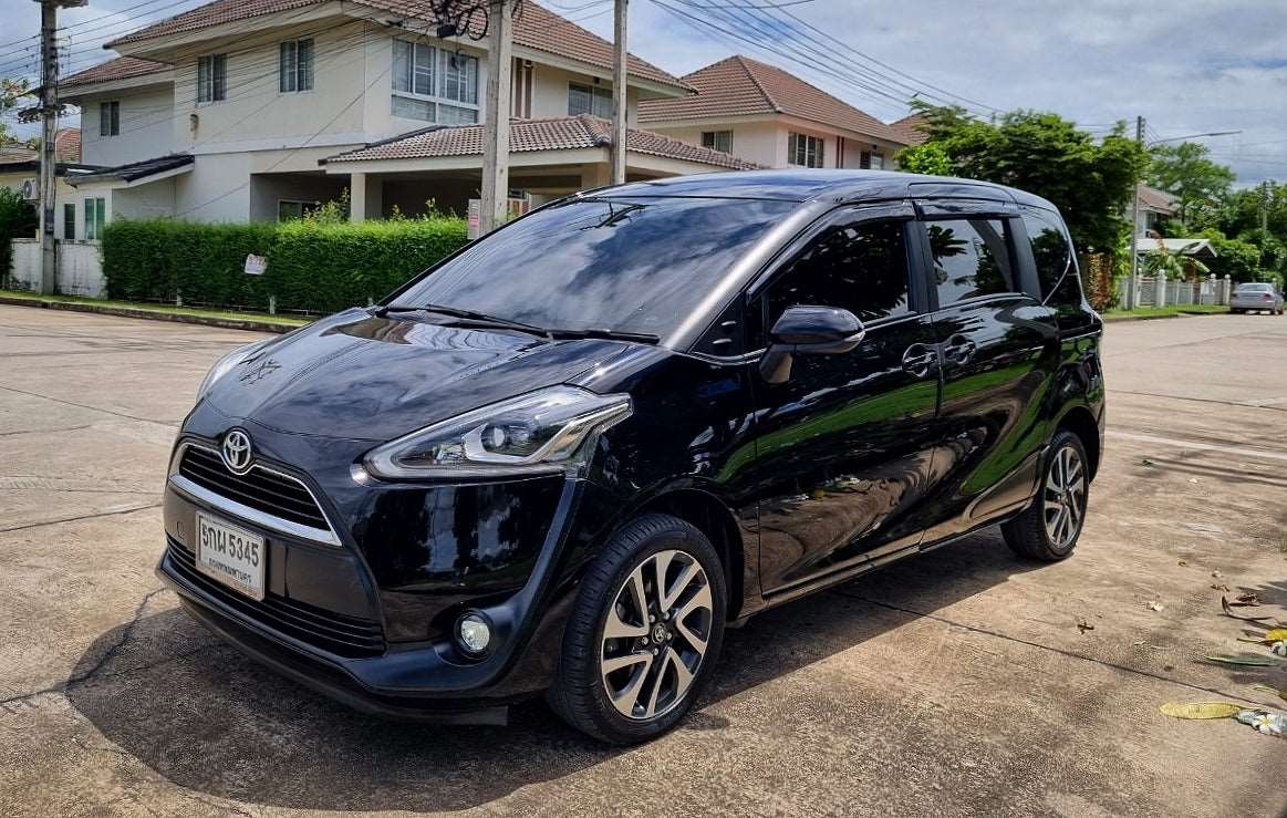 Toyota Sienta V Auto ตัวท็อป ปี 2560