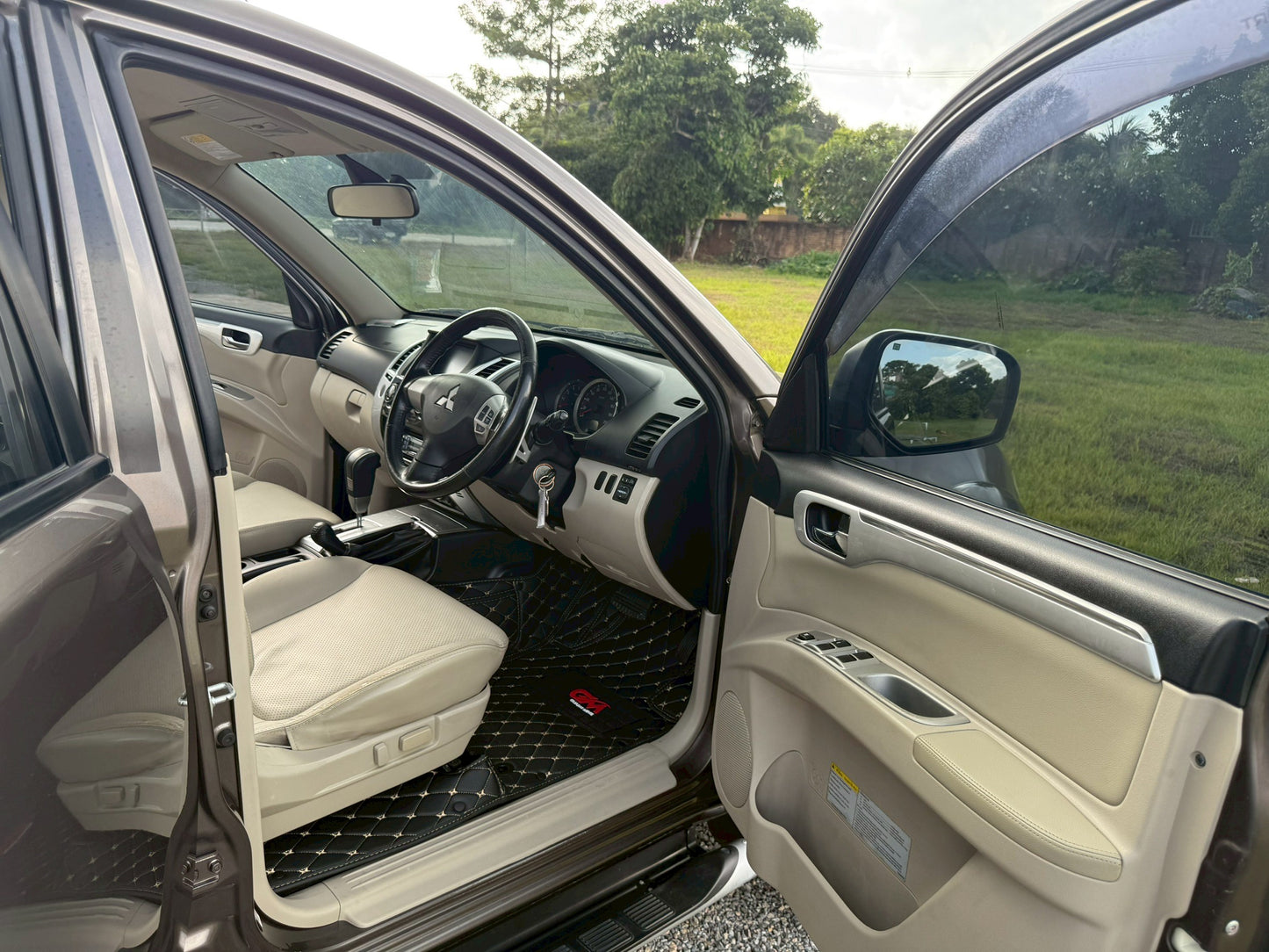 Mitsubishi Pajero sport 2.5 GT Auto 4WD 2011