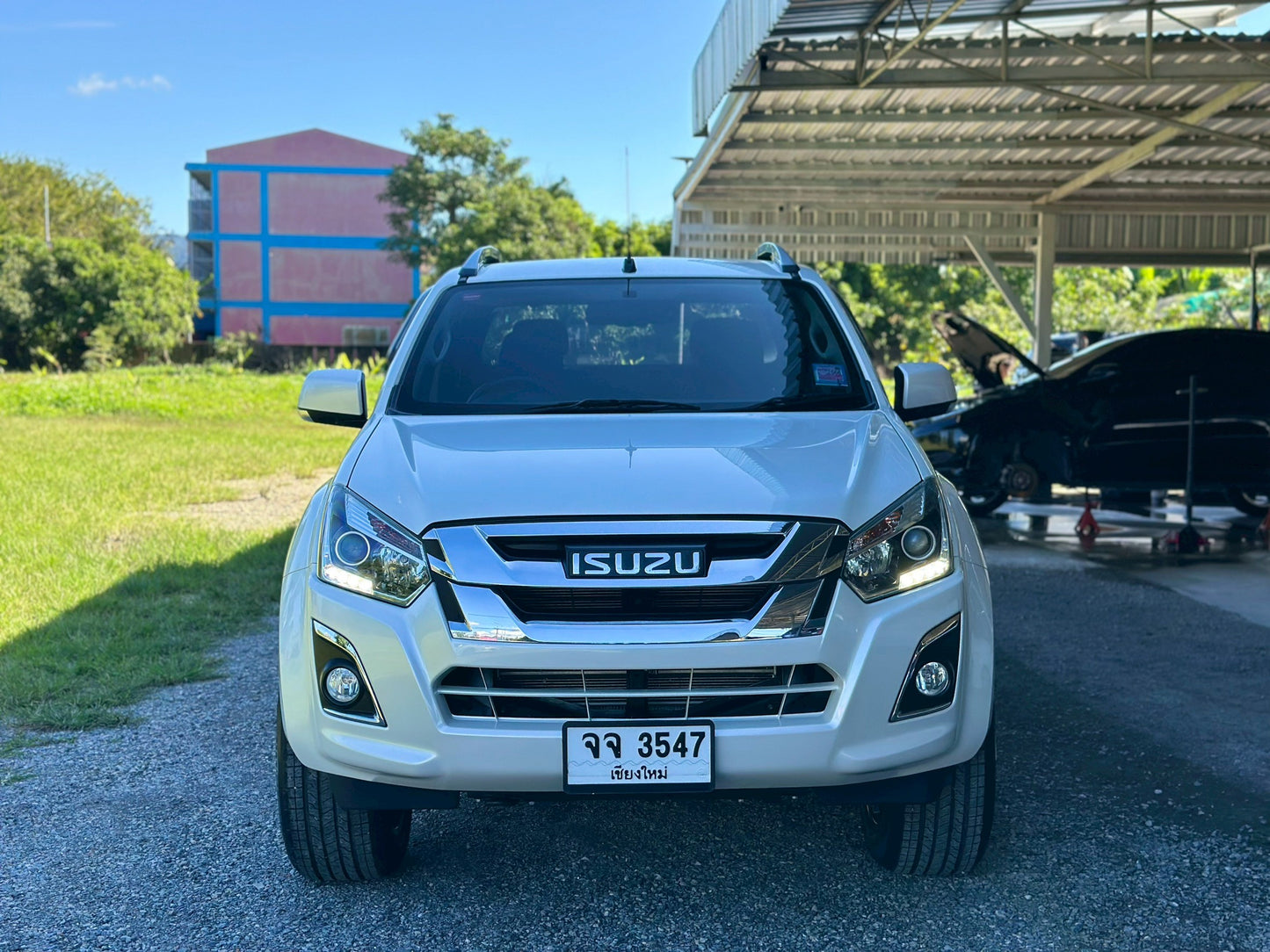 ISUZU D-MAX Hi-LANDER Blue power CAB-4 1.9 Z-Ddi (MNC)A/T 2017 / 2560