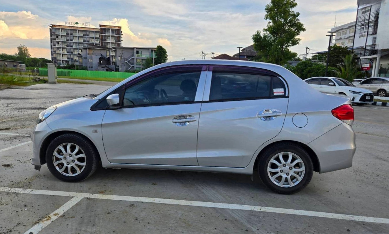 Honda brio AMAZE 1.2V i-vtec ปี 2013 ออโต้