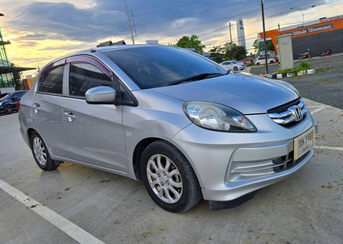 Honda brio AMAZE 1.2V i-vtec ปี 2013 ออโต้