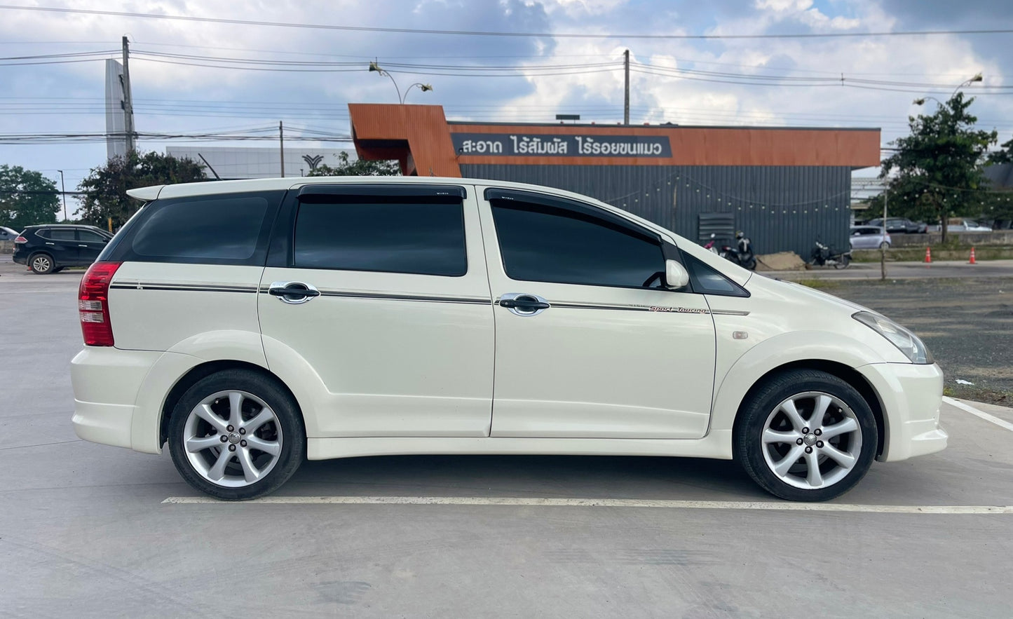 TOYOTA WISH 2.0 Q SPORT TOURING ปี 2005