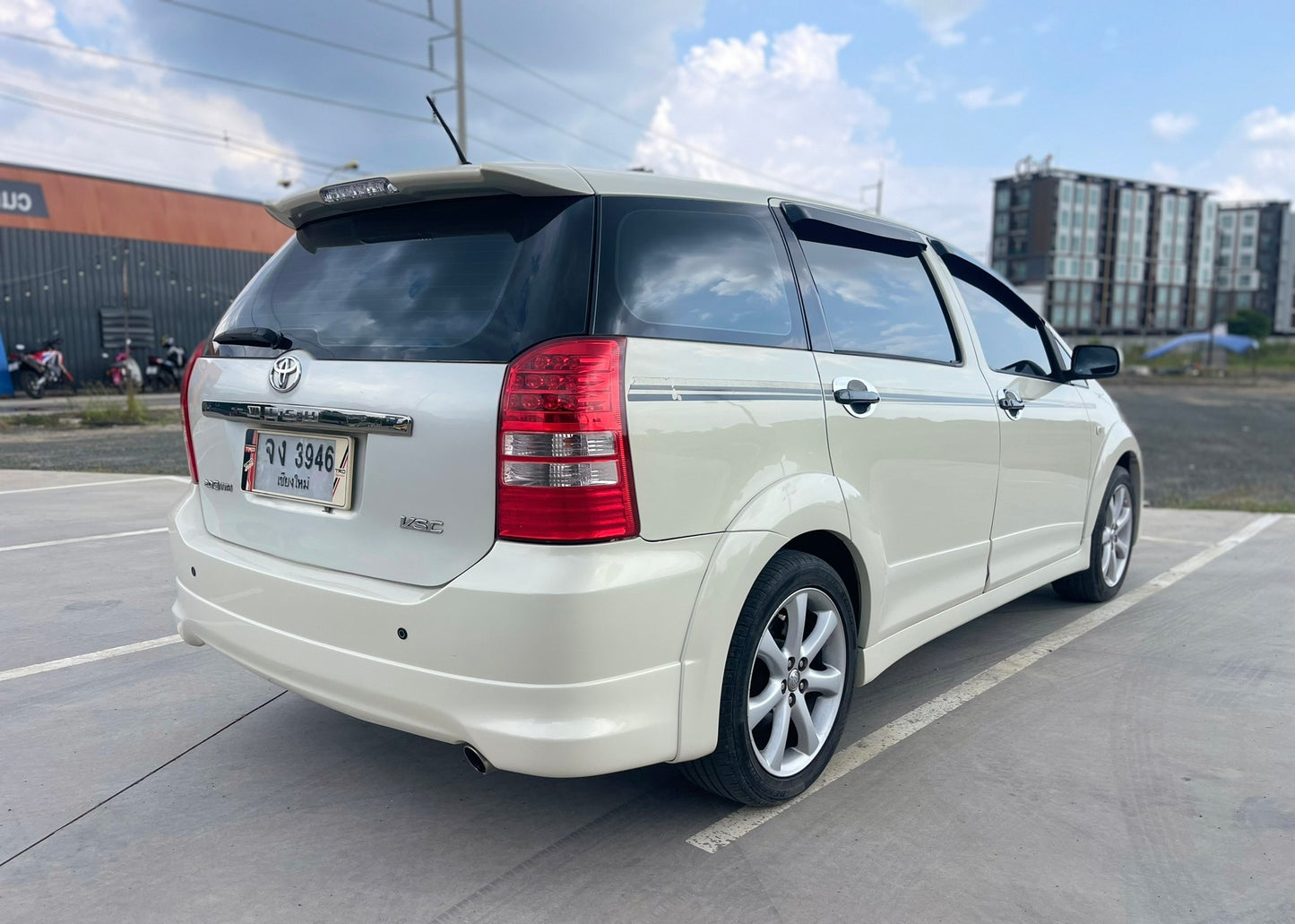 TOYOTA WISH 2.0 Q SPORT TOURING ปี 2005