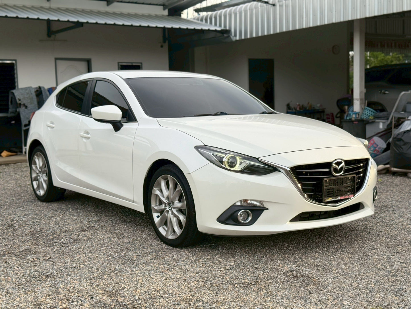 Mazda 3 Skyactive 2.0 S Sport hatchback 2014