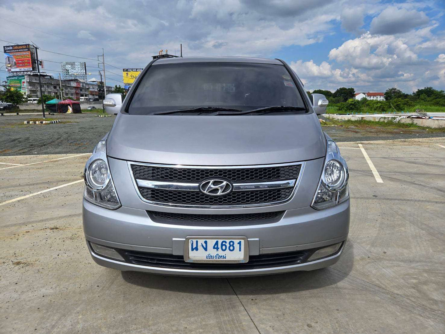 Hyundai H1 2.5 MAESTO TOURING CRDi เกียร์ธรรมดา ปี 2012/2555