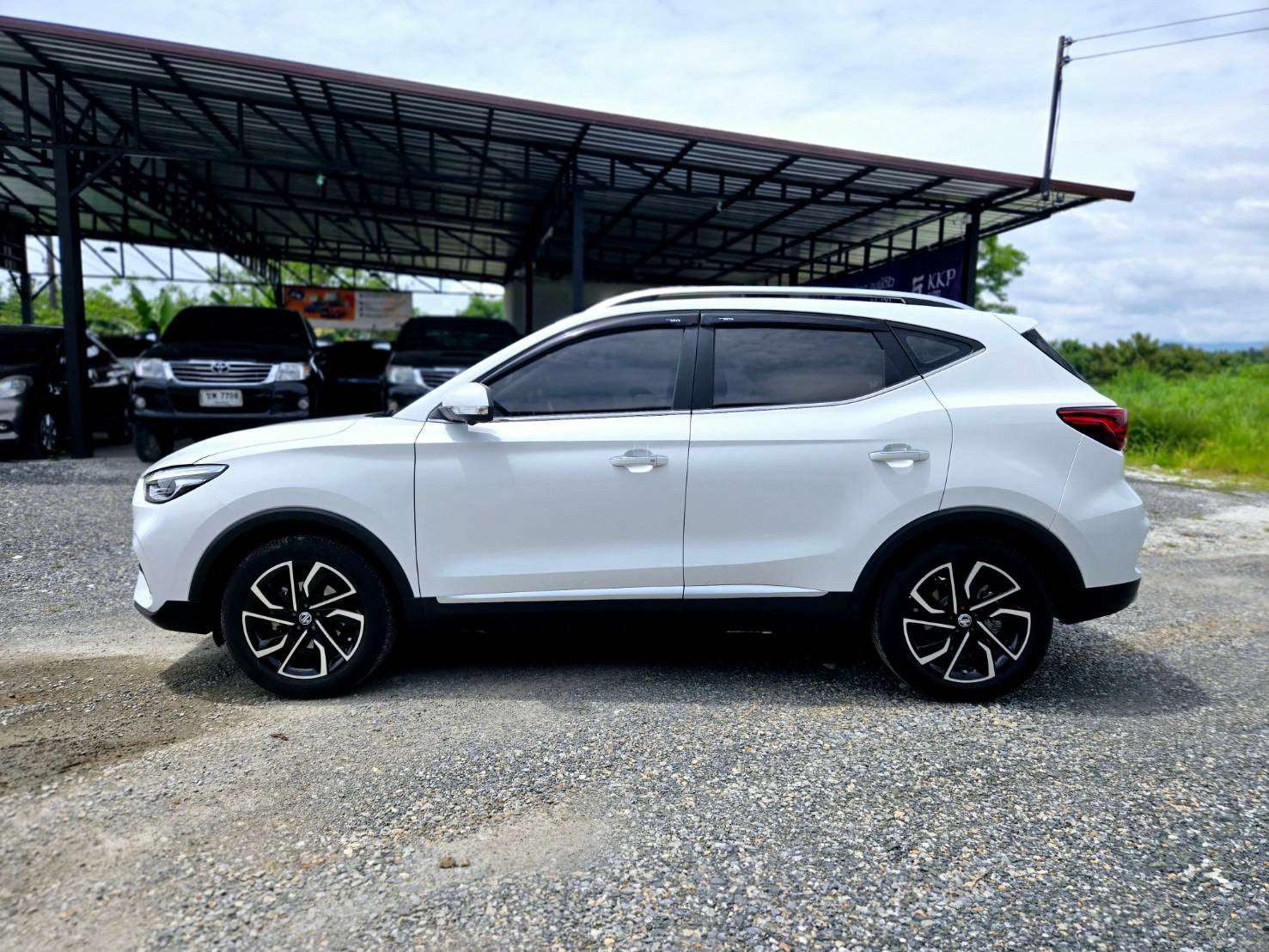 MG ZS 1.5 X+ Sunroof A/T ท็อปสุด ปี 2021/2564 วิ่งน้อย 30xxx km