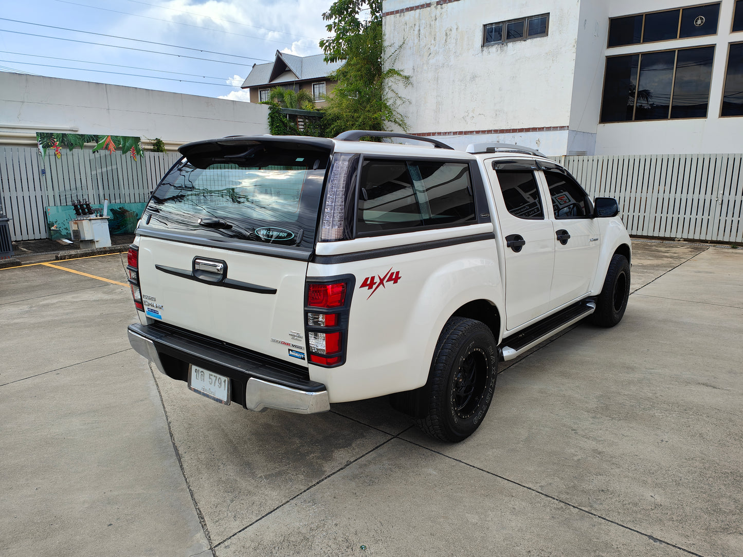 ISUZU D-MAX V-CROSS 3.0 Ddi VGS TURBO 4x4 MT ปี 2014