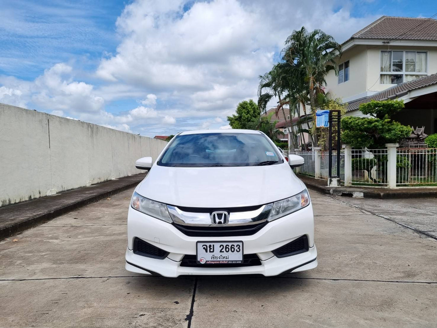 Honda City V Auto
ปี 2016 สีขาว