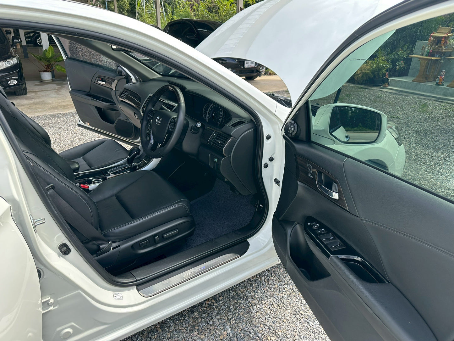 Honda Accord 2.0EL NAVI Auto MNC 2016