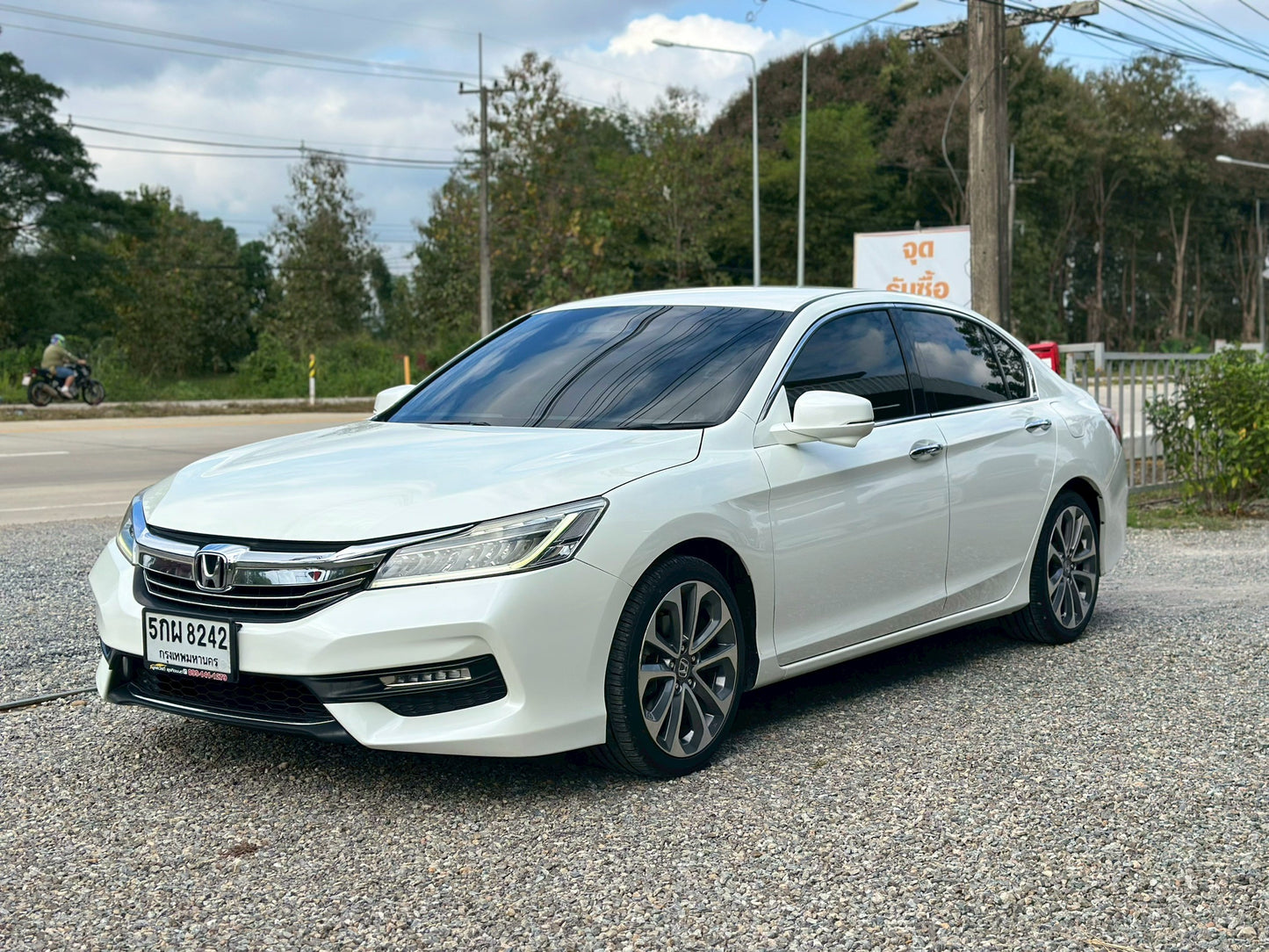 Honda Accord 2.0EL NAVI Auto MNC 2016