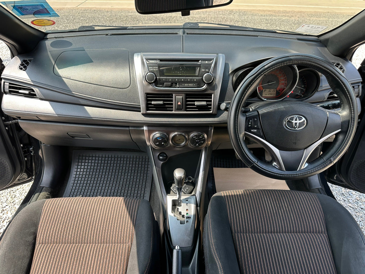 Toyota Yaris 1.2 G Top 2014