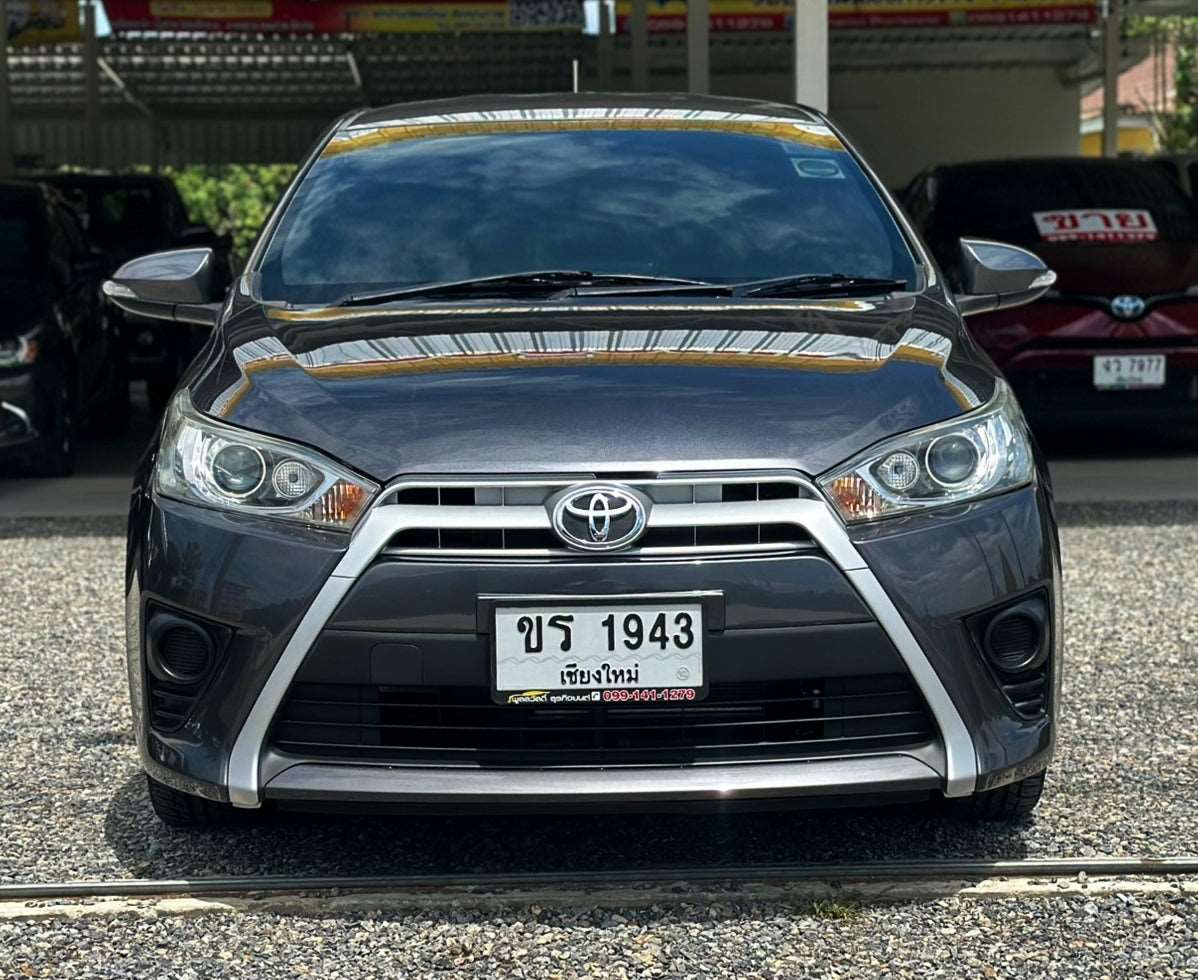 Toyota Yaris G Top ปี 2014 จดทะเบียน 2558 สีเทา เกียร์ออโต้