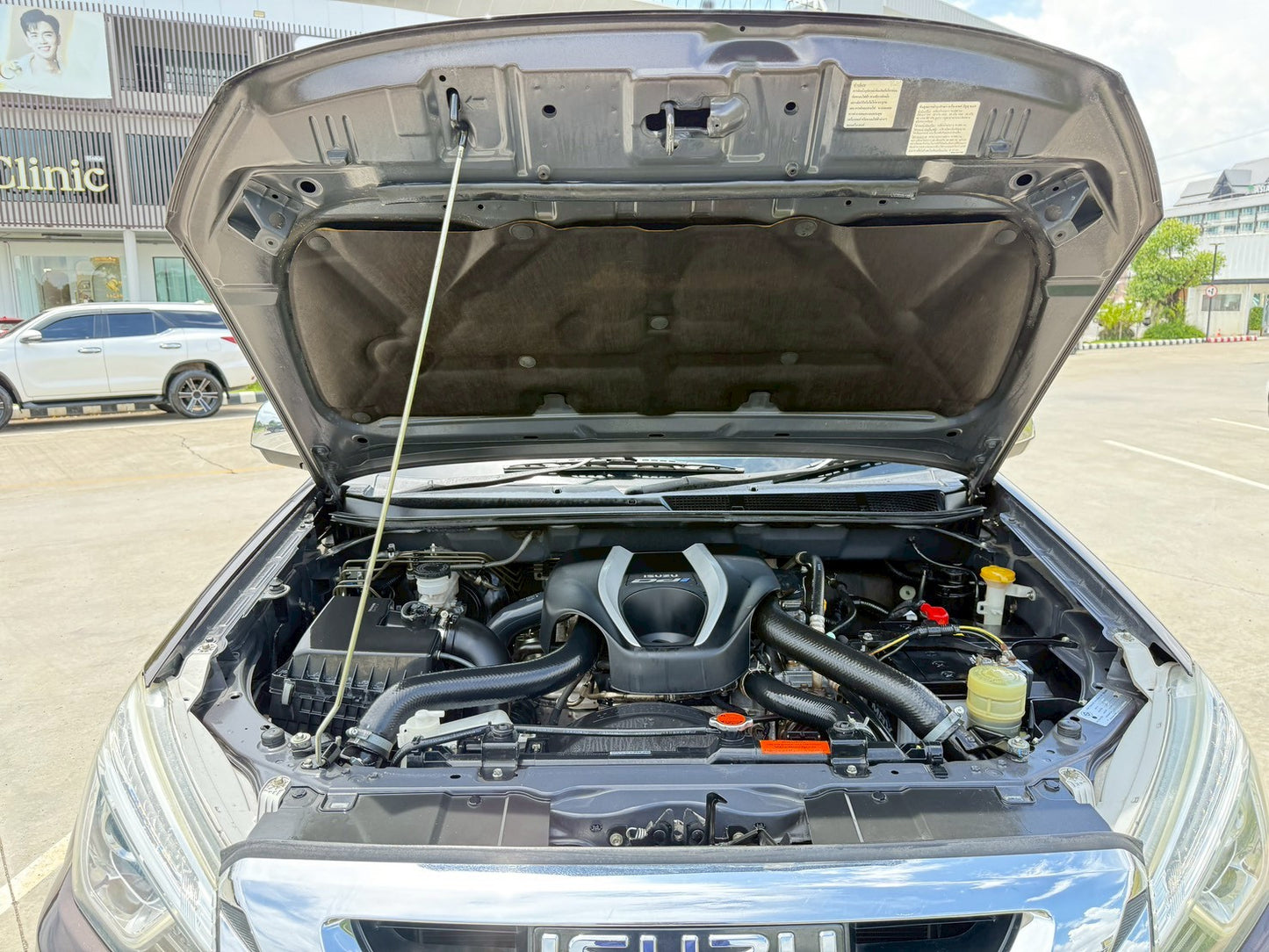 ISUZU MU-X 3.0 ออโต้ 4WD ปี 2017/2560